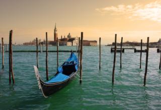 Venice at sunset_320x219